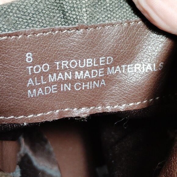 2 Lips Too Ankle Boots Sz 8 Combat Booties Buckle Side Zip - Picture 7 of 11